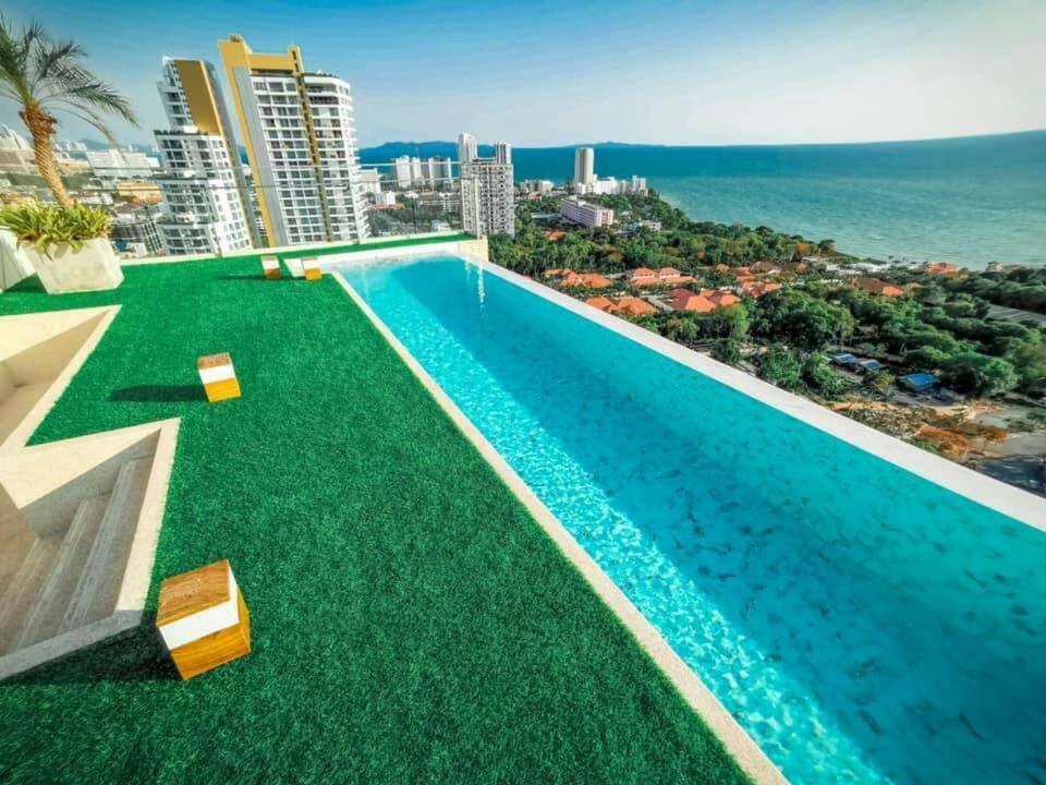 The Andromeda Condominium Seaview Pattaya Luaran gambar