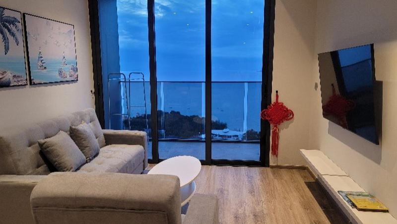 The Andromeda Condominium Seaview Pattaya Bilik gambar
