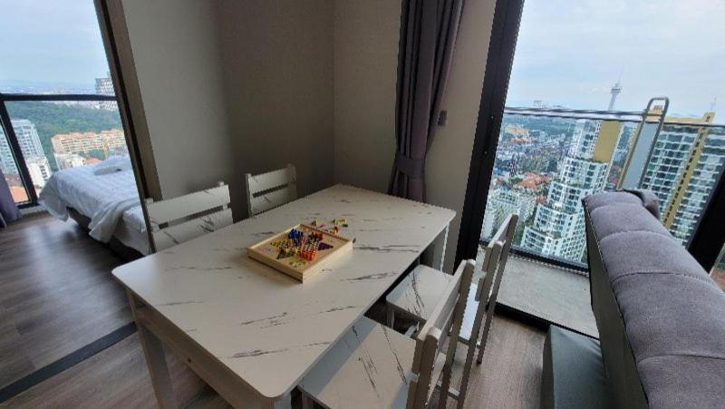 The Andromeda Condominium Seaview Pattaya Bilik gambar