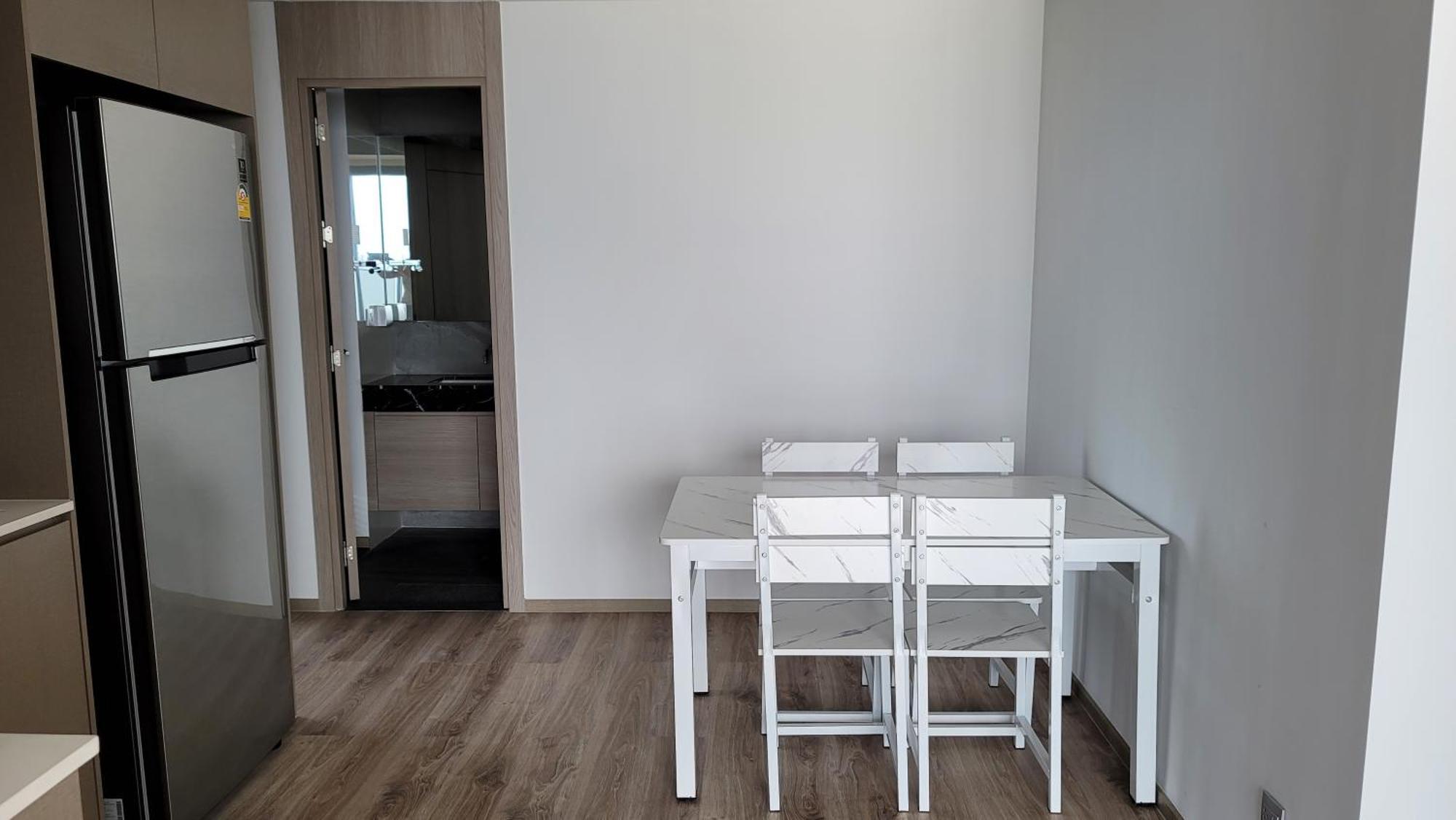 The Andromeda Condominium Seaview Pattaya Bilik gambar