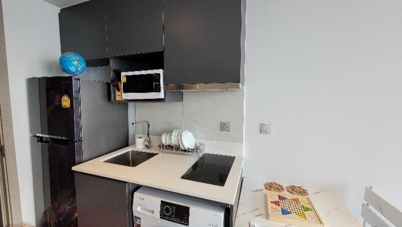 The Andromeda Condominium Seaview Pattaya Bilik gambar