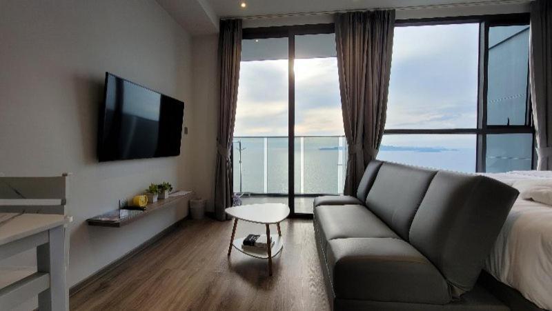 The Andromeda Condominium Seaview Pattaya Bilik gambar