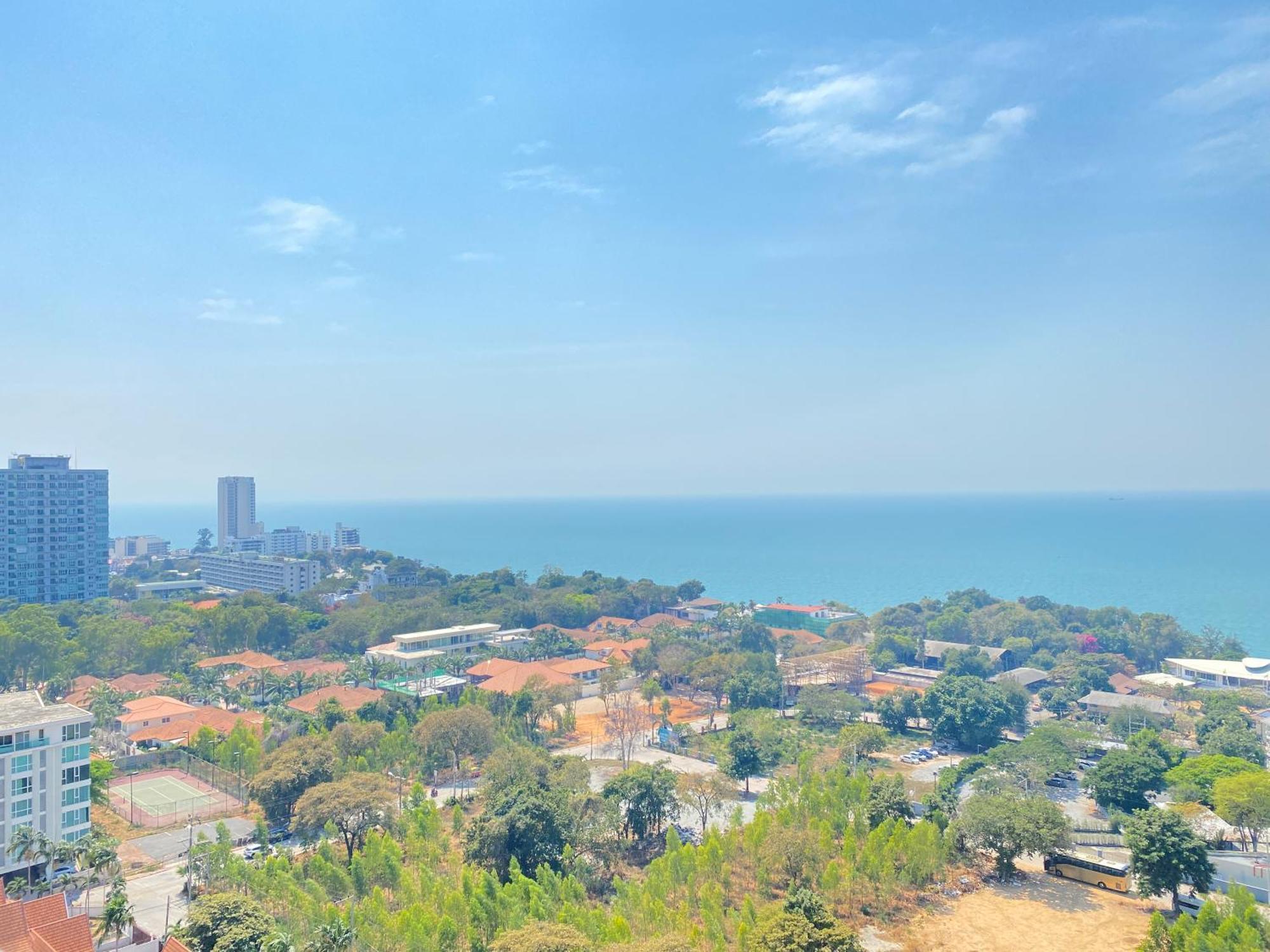 The Andromeda Condominium Seaview Pattaya Luaran gambar
